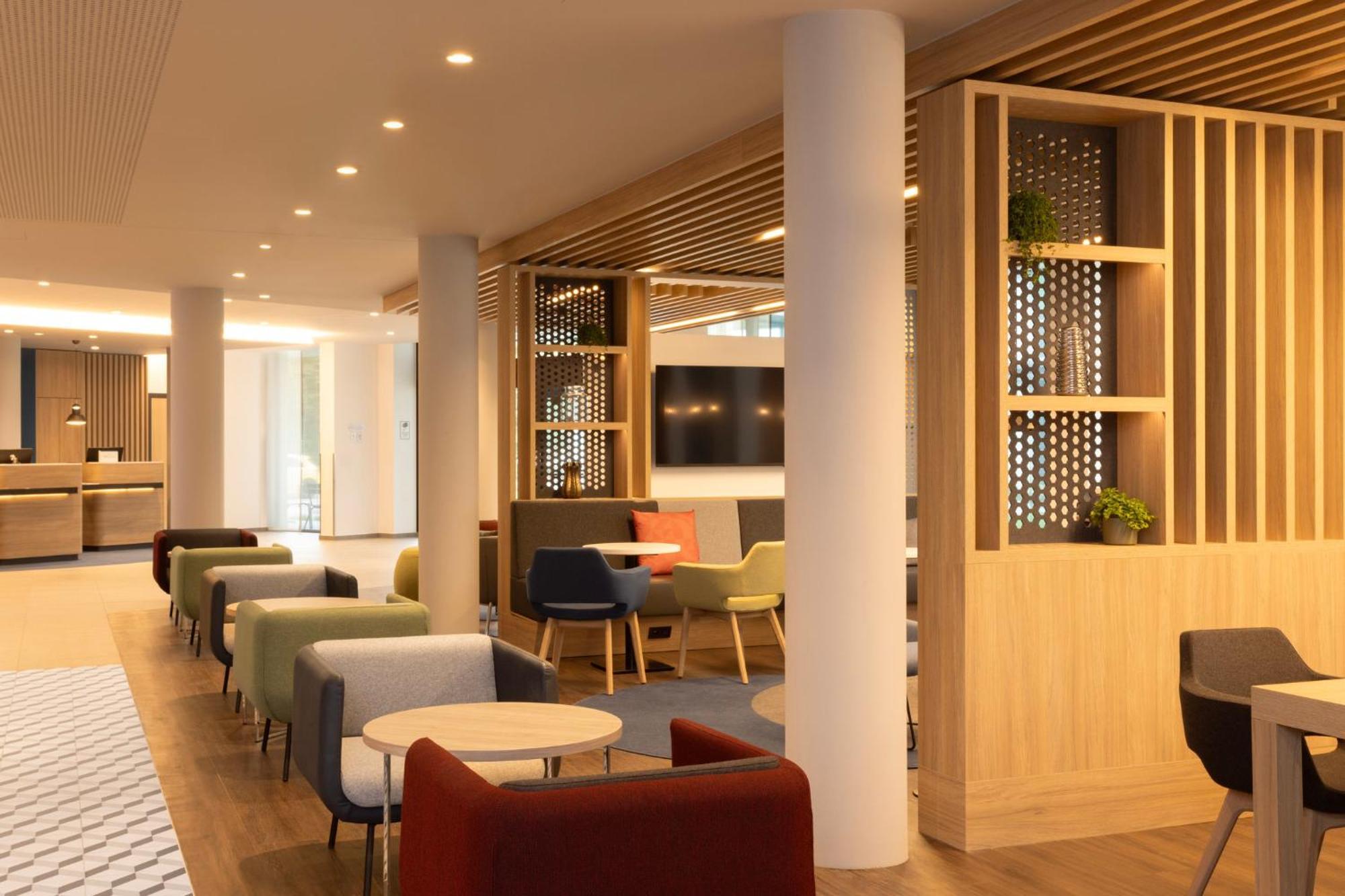Holiday Inn Express Brussels - Airport By Ihg Diegem Exteriör bild